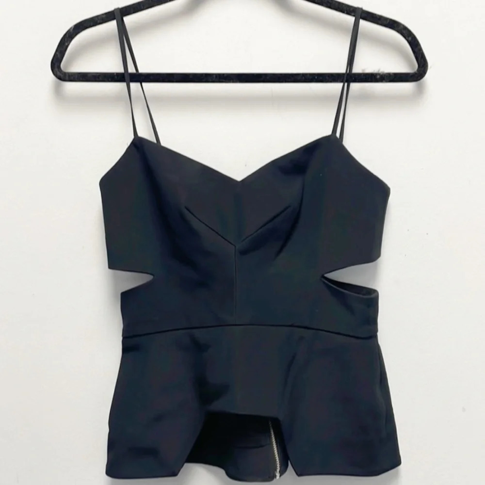 Nicholas cutout top